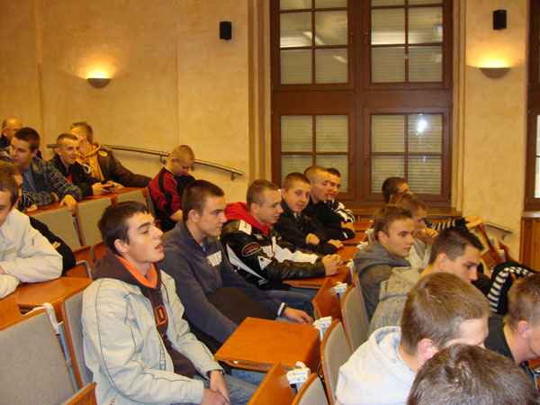 Rozmiar: 28706 bajtów